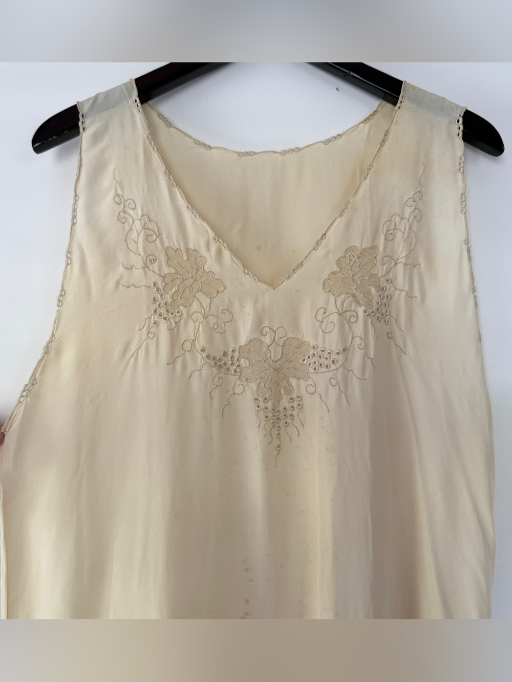 Vintage 1930s 100% Silk Bias Cut Embroidered Gown Nightgown AS-IS - Picture 2 of 16